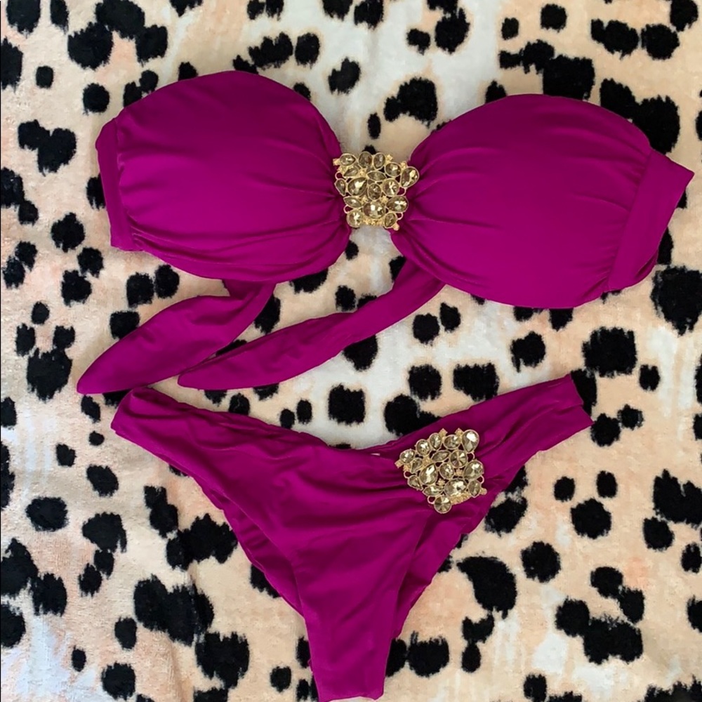 Beach Bunny Tigers Eye